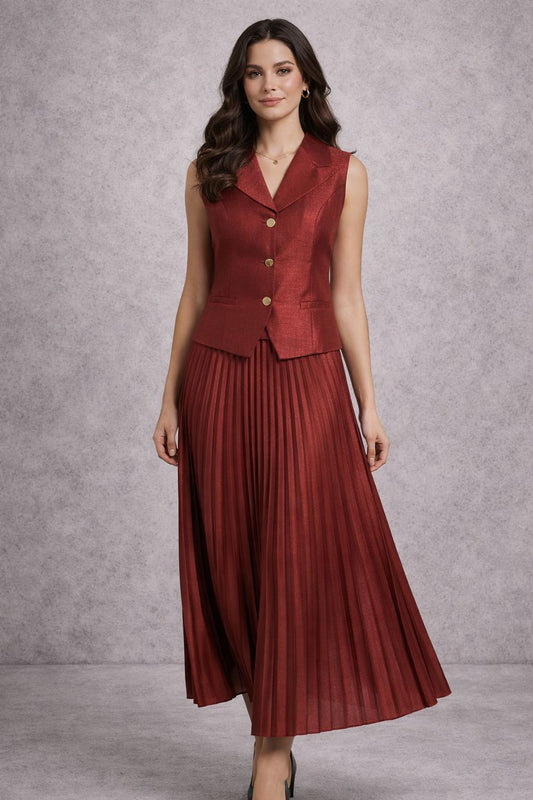 Skirt set with a formal-cut sleeveless top in shiny satin