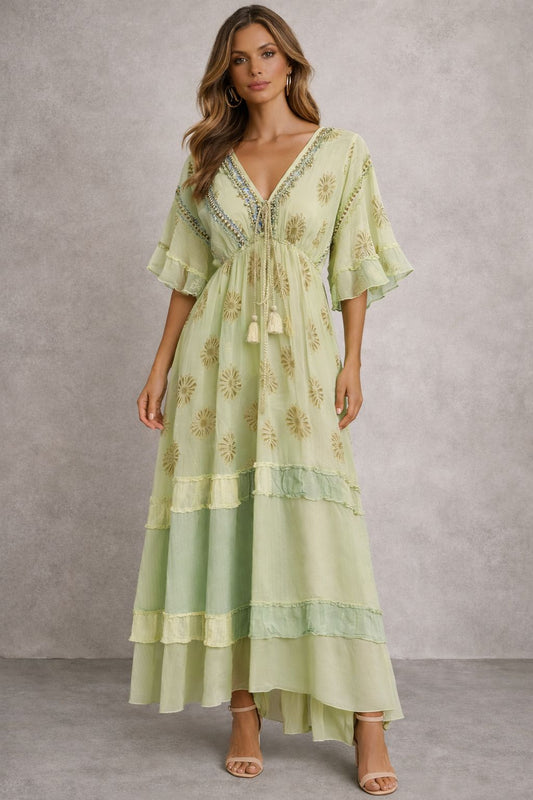 فستان طويل بأكمام قصيرة