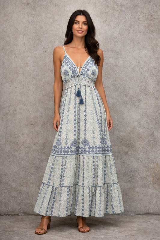 Sleeveless maxi dress with elegant embellishment